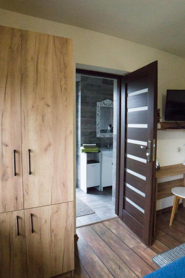 Noclegi Fregata - Pokoje Goscinne W Solinie 661-459-339 Solina  Exterior foto
